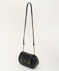 Roses embroidery round shoulder bag(Black-M)