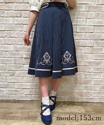 Cross embroidery Tuck Skirt