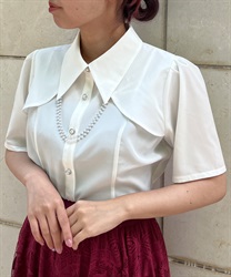Blouse with pearl chain