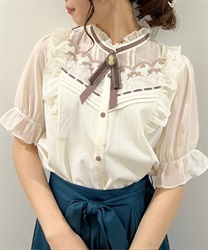 Blouse with brooch(Ecru-F)
