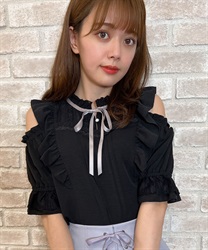Lace use frill Blouse