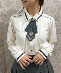 Blouse with a line using Thai(White-M)