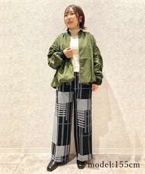 Geometric pattern knit pants