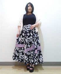 Floral color scheme flare Skirt(Black-F)