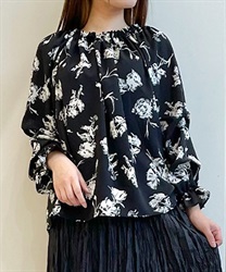 Tuck sleeve floral pattern Blouse(Black-F)