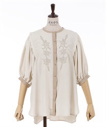 Front embroidery volume sleeve Blouse(Ecru-F)
