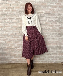 Pleated check pattern skirt